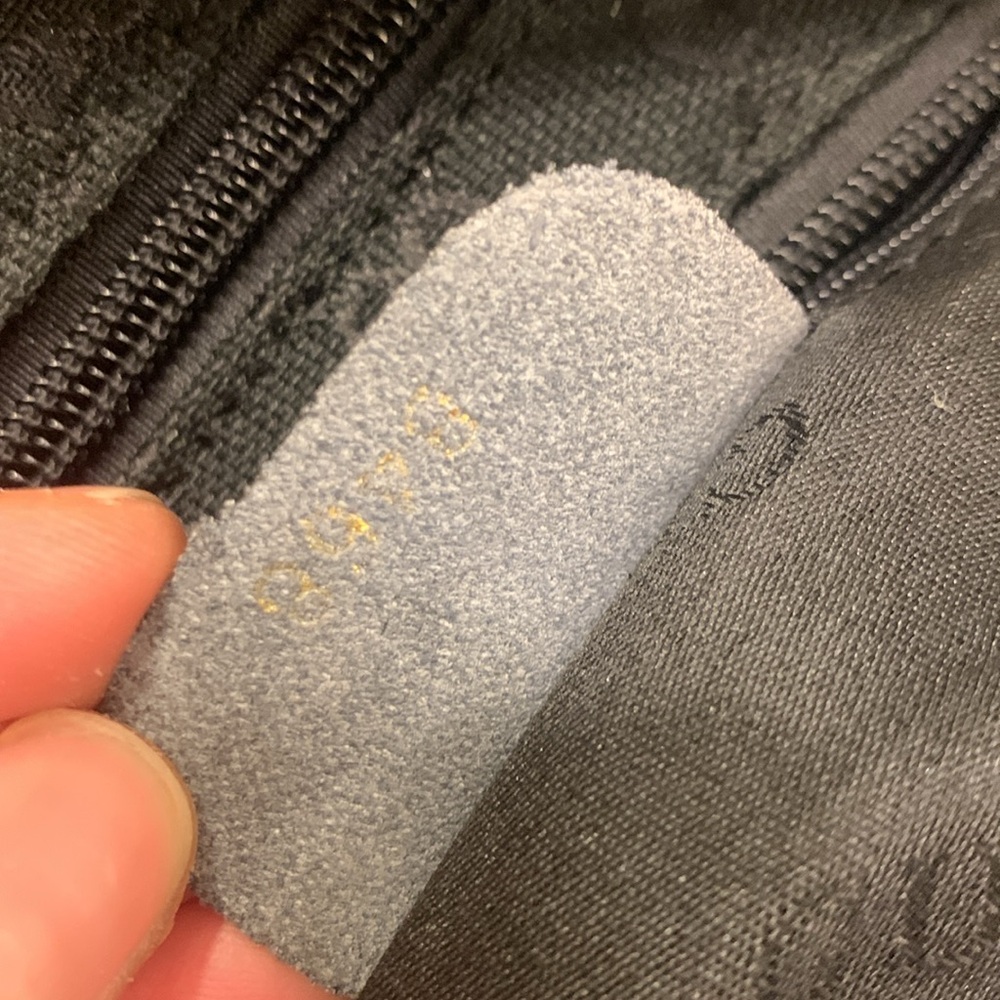 Gucci Boat Pochette Bag - Picture 9 of 16